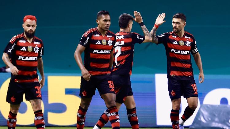 Arrascaeta comemora gol do Flamengo contra o Palmeiras no Allianz Parque Arrascaeta comemora gol do Flamengo contra o Palmeiras no Allianz Parque