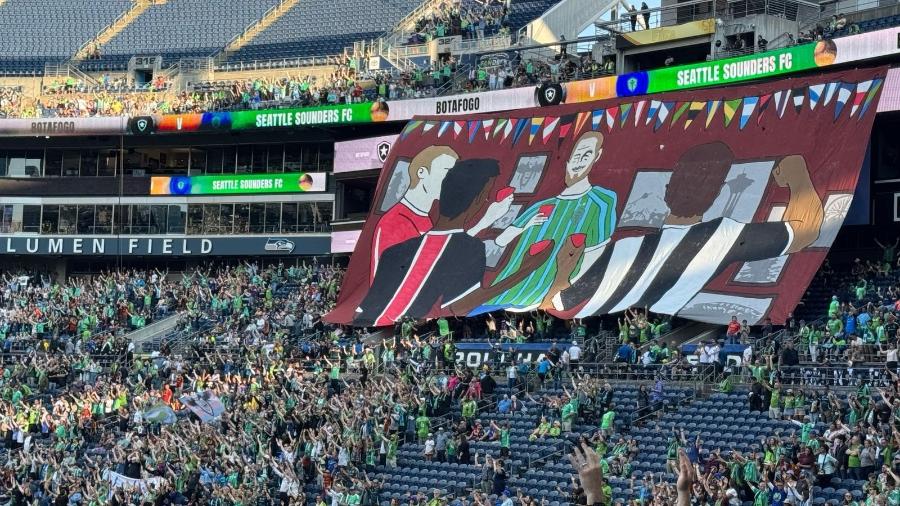 Bandeirãi no Lumen Field, para jogo entre Botafogo e Seattle Sounders pelo Mundial de Clubes 2025 Bandeirãi no Lumen Field, para jogo entre Botafogo e Seattle Sounders pelo Mundial de Clubes 2025