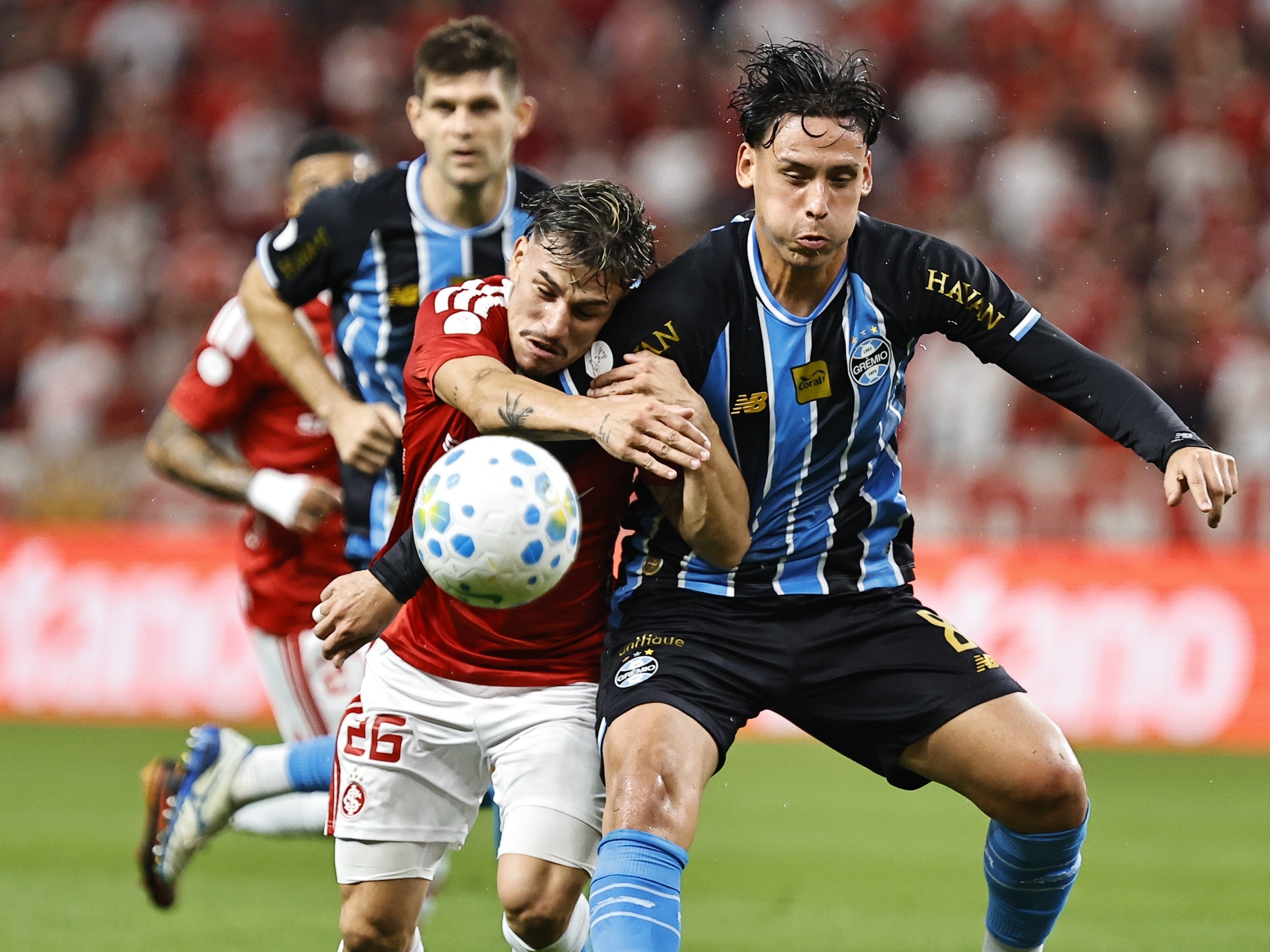 Juca Kfouri: Gre-Nal revela por que o futebol gaúcho está tão em baixa