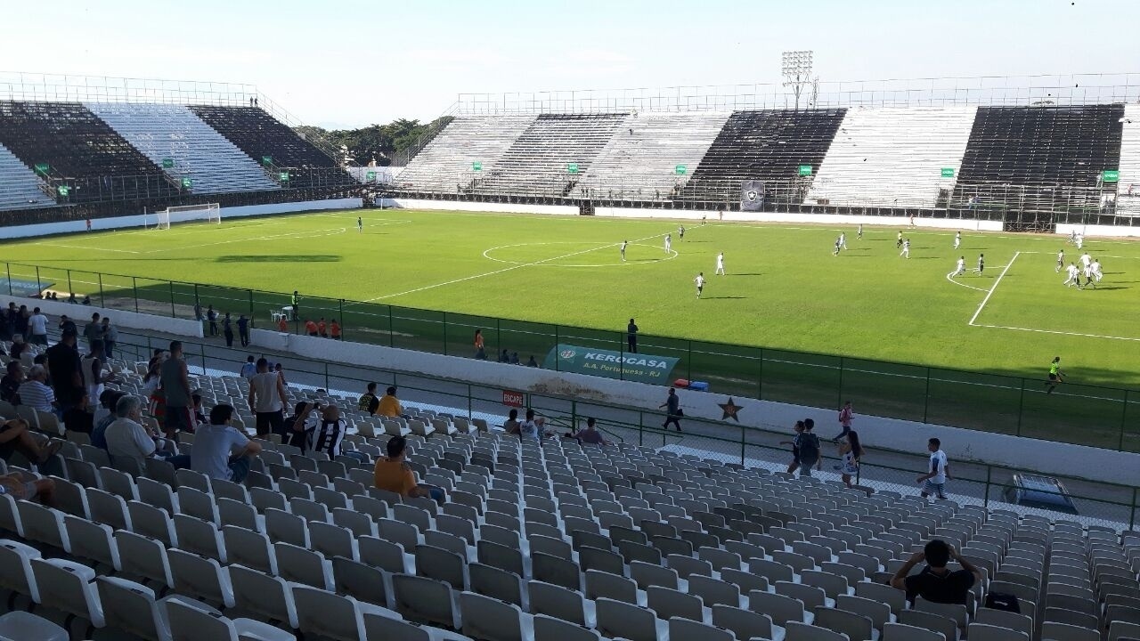 Arena Botafogo foi criada para suprir ausências de Engenhão e Maracanã no Brasileiro - Bernardo Gentile/UOL