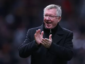 Manchester United corta gastos e dispensa Alex Ferguson de cargo