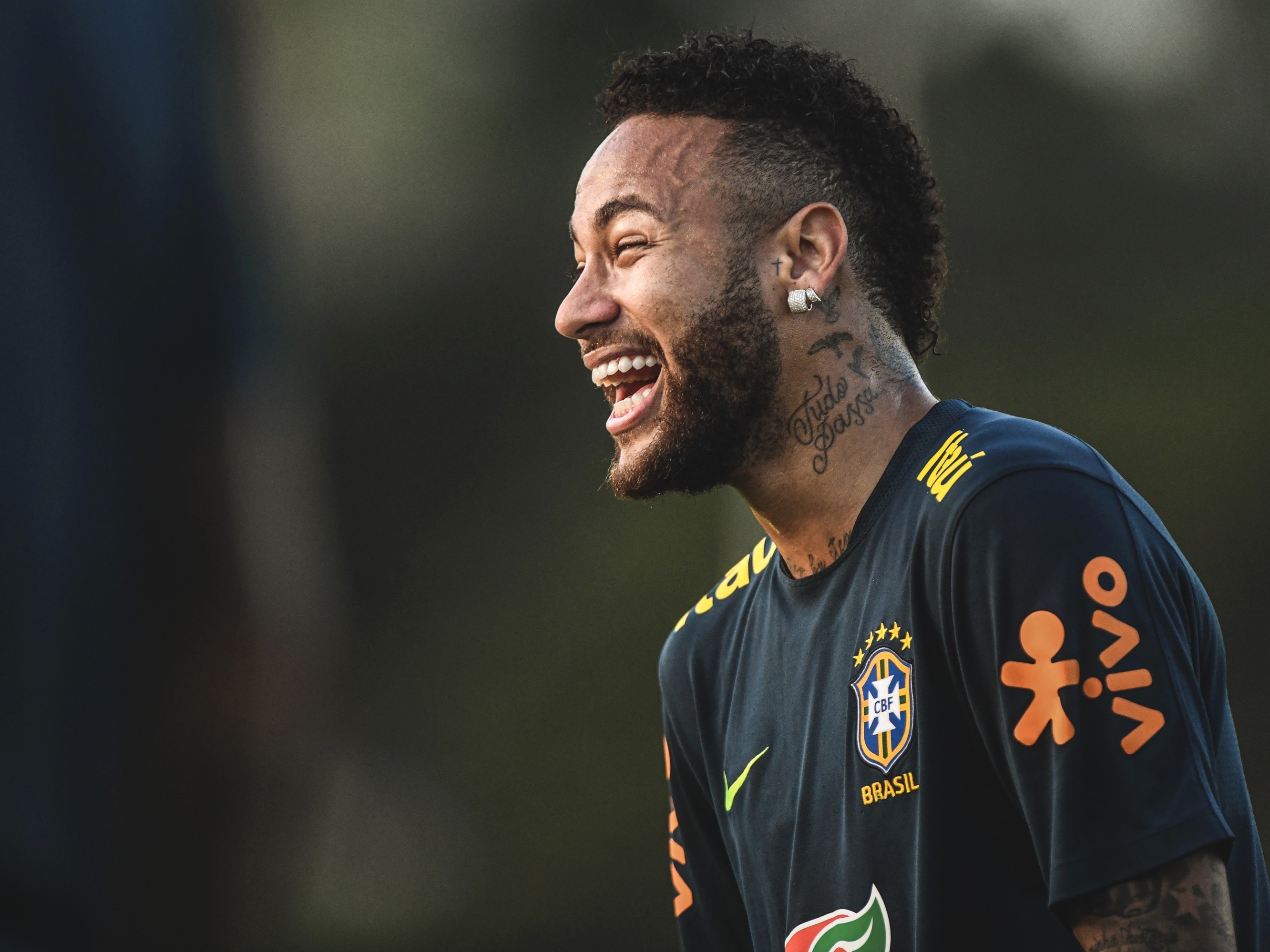 Seleção Brasileira jogará com nova camisa azul em amistoso contra