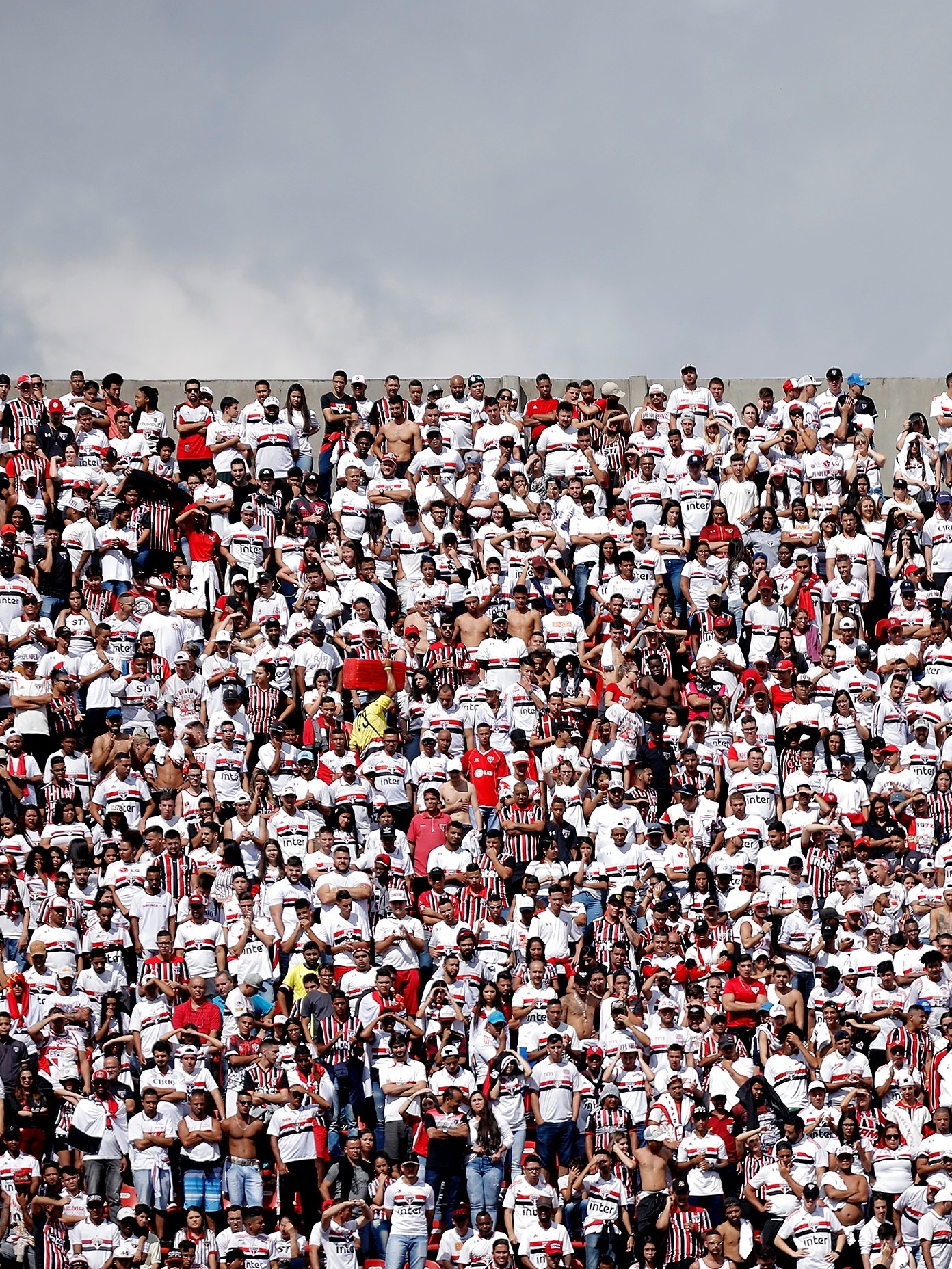 Vamos lotar o Morumbi! Conforme jornalista, torcedores planejam uma enorme  festa para o jogo de hoje