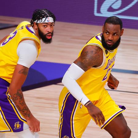 Anthony Davis e LeBron James na final da NBA entre Los Angeles Lakers e Miami Heat - Getty Images