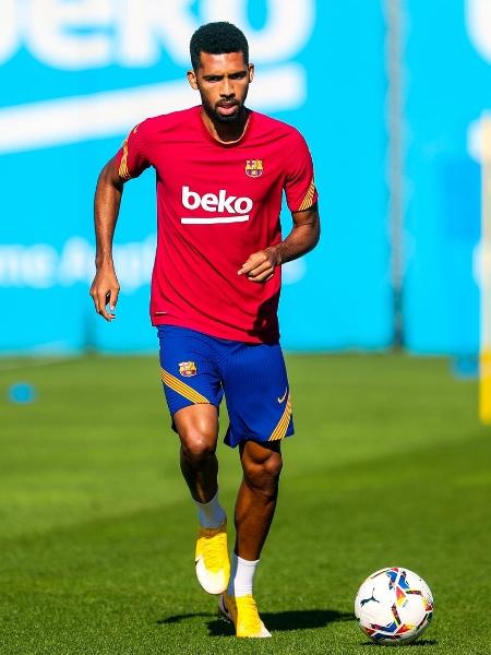 Matheus Fernandes, durante treino do Barcelona - Divulgação/Barcelona