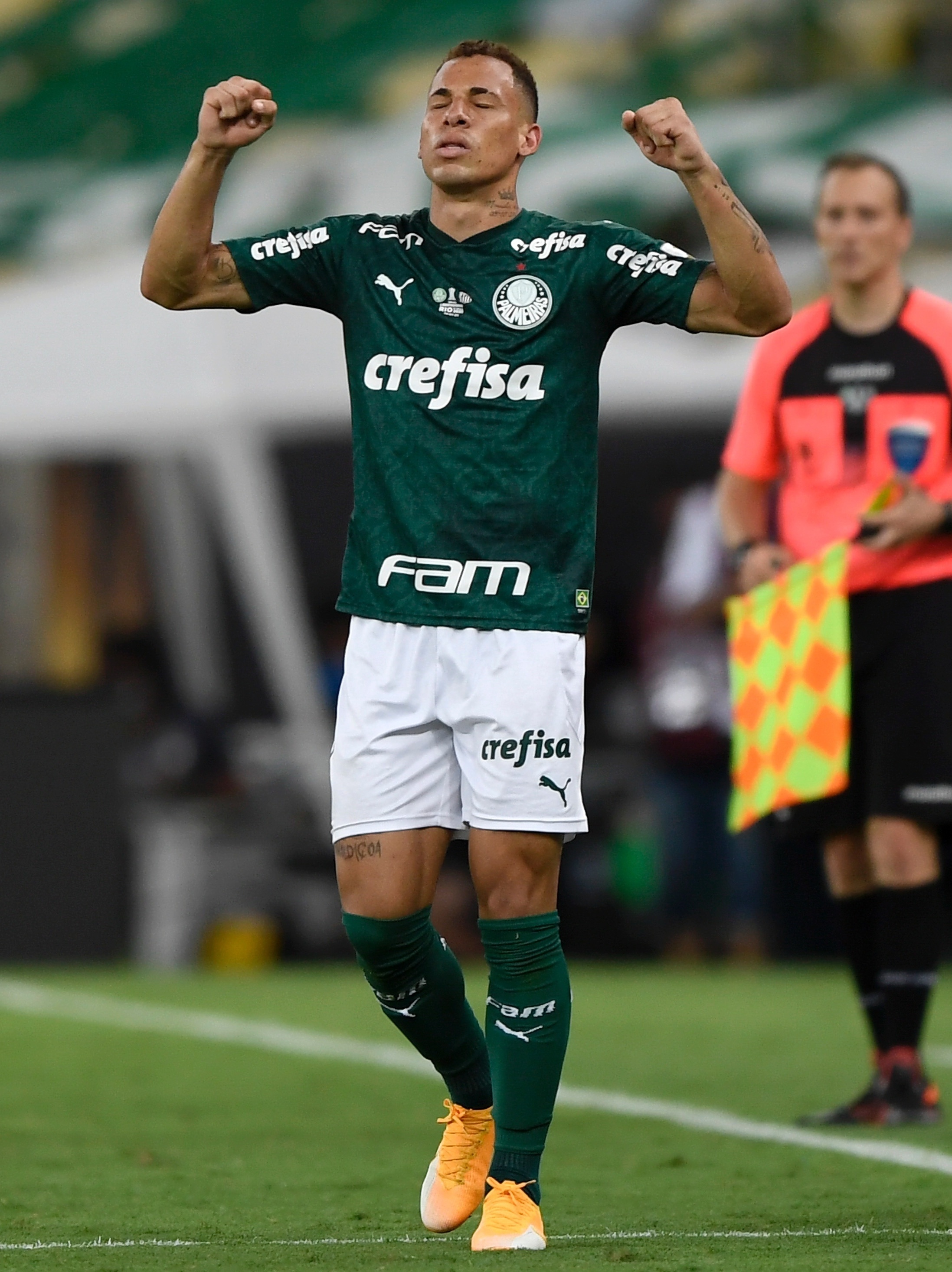 Palmeiras joga mal, é displicente e perde para o Santos após fracasso na  Libertadores