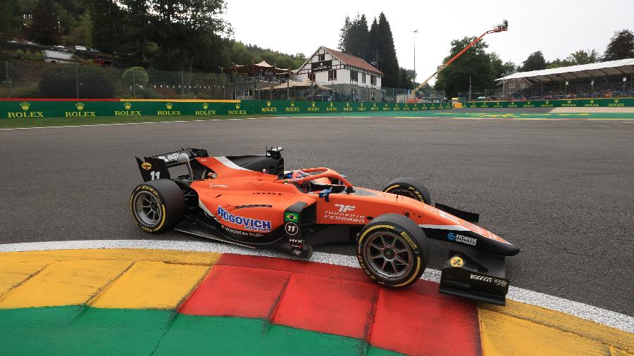 Brasileiro Felipe Drugovich durante corrida da Fórmula 2 na Bélgica - Alex Pantling - Formula 1/Formula Motorsport Limited via G