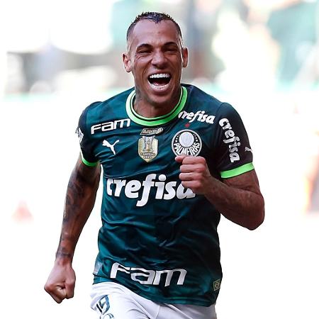 Breno Lopes marca contra o Fluminense