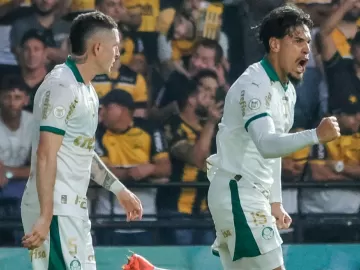 Palmeiras marca nos acréscimos e vence Criciúma no 1º jogo sem Endrick