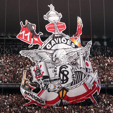 Torcida do Corinthians promete apoio incondicional até o fim da temporada contra o rebaixamento