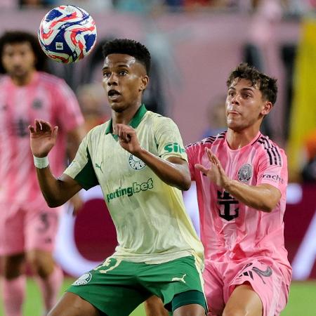 Estêvão em ação durante Inter Miami x Palmeiras, confronto do Mundial Estêvão em ação durante Inter Miami x Palmeiras, confronto do Mundial