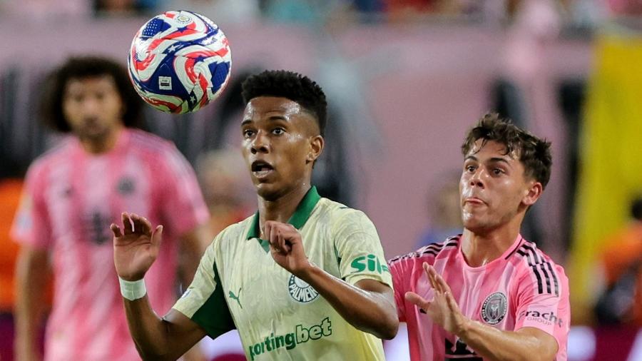 Estêvão em ação durante Inter Miami x Palmeiras, confronto do Mundial Estêvão em ação durante Inter Miami x Palmeiras, confronto do Mundial