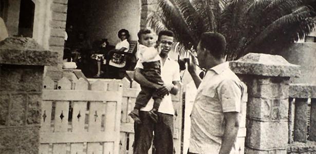 Milton Neves: Fotos emocionantes: a vida simples de Pelé na Pensão do Raimundo, em Santos