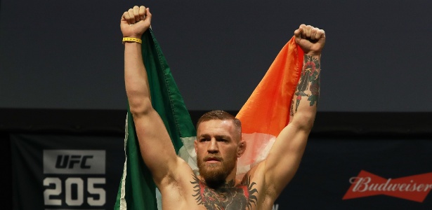 Conor McGregor é o campeão dos pesos-leves (70 kg) do UFC - Michael Reaves/Getty Images