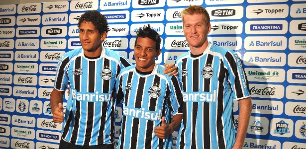 Pablo (à esquerda) pelo Grêmio: pouco jogou pelo time gaúcho - Marinho Saldanha/UOL Esporte