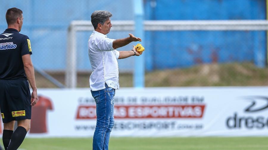 Grêmio deve fretar avião, mas não vai conseguir voltar a Porto Alegre ainda no domingo - Lucas Uebel/Grêmio FBPA