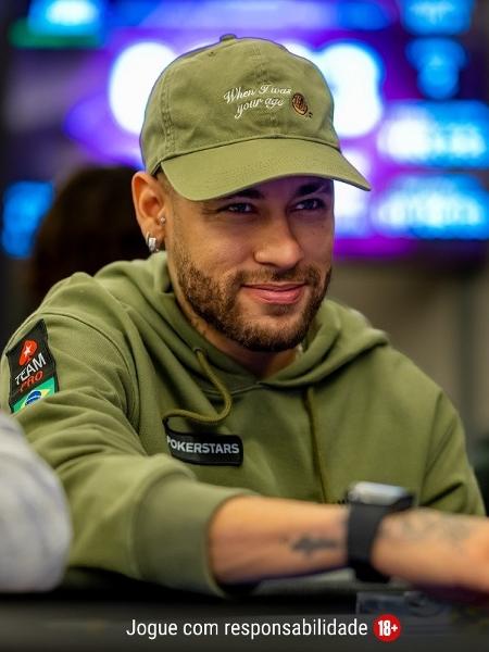 Neymar competiu em torneio de pôquer em Paris um dia após a derrota do PSG na Liga dos Campeões - Divulgação/Twitter @PokerStarsBR