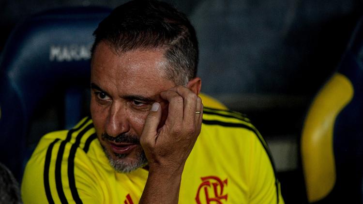 Vítor Pereira na partida entre Flamengo e Vasco na semifinal do Carioca