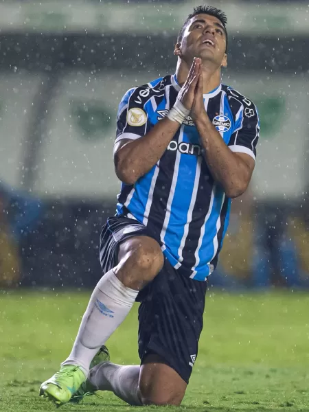 Suárez perdeu 3 dos 5 pênaltis que bateu pelo Grêmio - Gazeta Esportiva -  Muito além dos 90 minutos