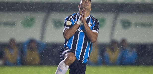 Suárez perdeu 3 dos 5 pênaltis que bateu pelo Grêmio - Gazeta Esportiva -  Muito além dos 90 minutos