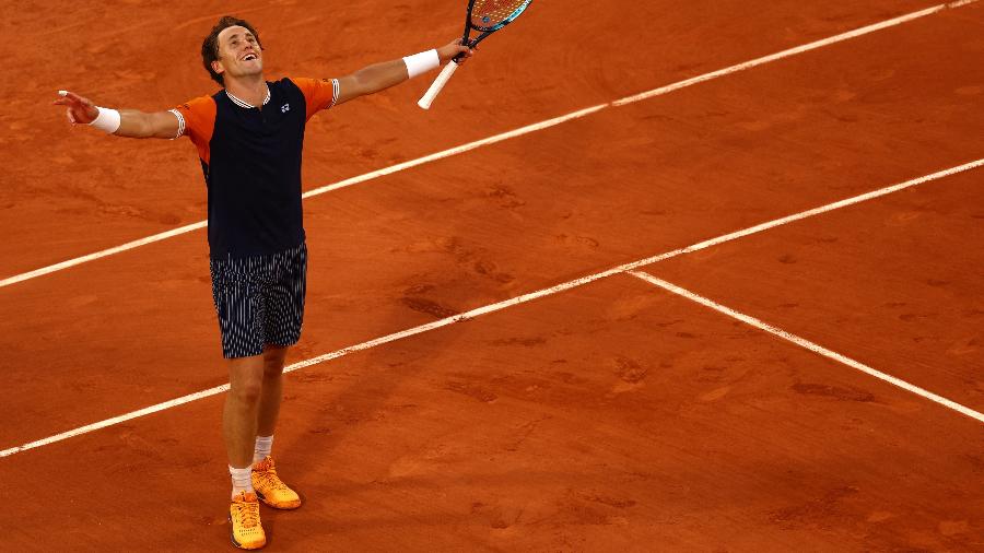 Casper Ruud após vencer sua semifinal contra Alexander Zverev em Roland Garros 2023 - Reuters