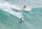 Ex-BBBs, Chumbo e Scooby vencem campeonato de ondas gigantes em Nazaré - Damien Poullenot/World Surf League