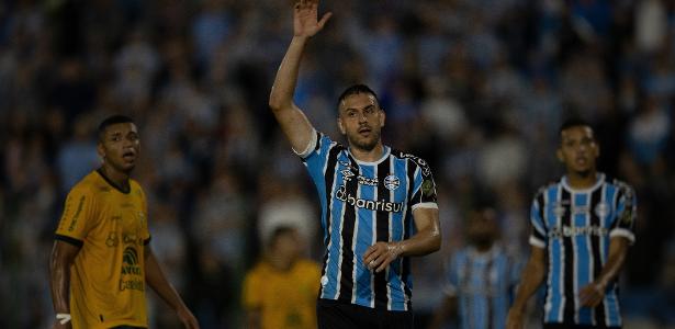 Grêmio cede empate ao Ypiranga e pode perder liderança do Gauchão.