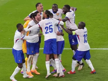 Félix erra, França se vinga por 2016, bate Portugal nos pênaltis e avança