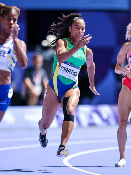 Lorraine Martins durante prova da repescagem nos 200m rasos das Olimpíadas de Paris