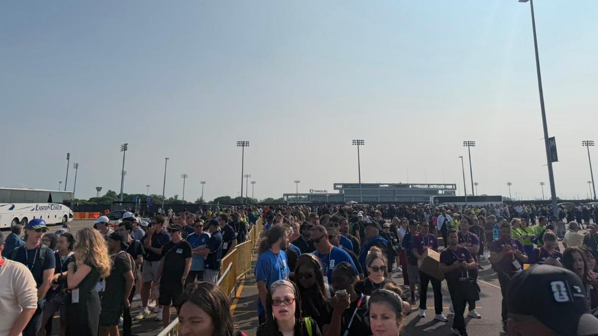 Estádio da final tem esquema de segurança reforçado por presença de Trump