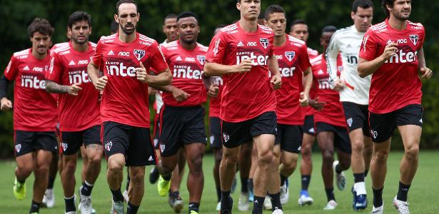 Treino atrasou 40 minutos | Raí faz cobrança dura no São Paulo após derrotas