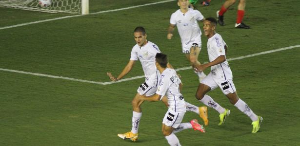 Fla faz 5 a 1 no Olimpia e vai à semi da Libertadores com melhor ataque -  18/08/2021 - UOL Esporte