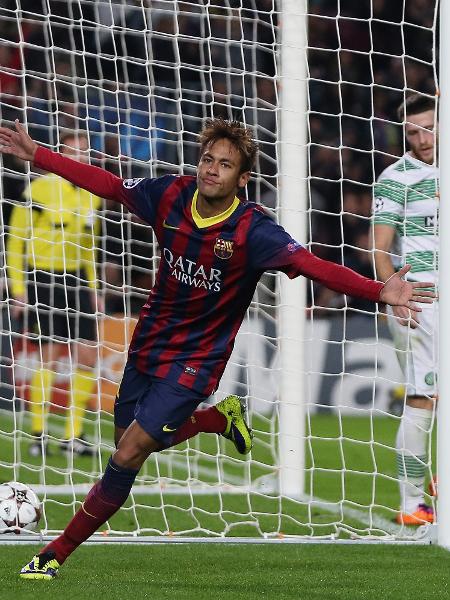11.12.2013 - Neymar comemora um dos seus três gols na vitória do Barcelona contra o Celtic pela Liga dos Campeões - ZUMAPRESS/ZUMAPRESS.com