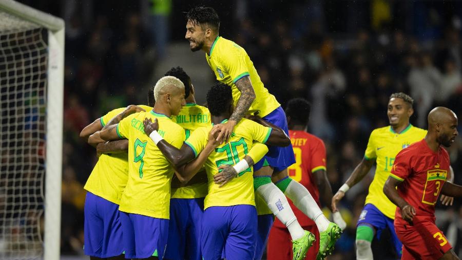 Jogadores da seleção brasileira comemoram gol marcado contra Gana - Lucas Figueiredo/CBF