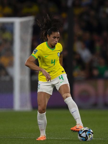 Rafaelle, durante jogo da seleção brasileira contra a França na Copa feminina