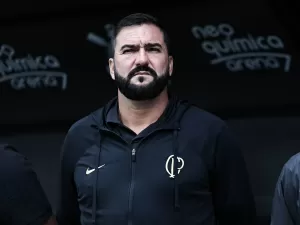 Samir: Diretoria do Corinthians queria demitir Danilo desde a Copinha