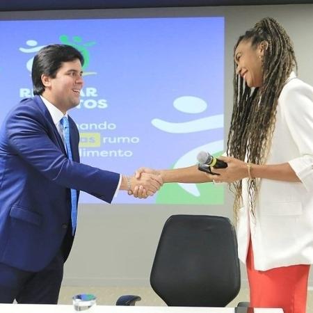 Ministro do Esporte André Fufuca e secretária da SNEAR, Iziane Marques