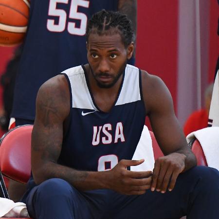 Kawhi Leonard durante treino com a seleção dos EUA de basquete para os Jogos Olímpicos de Paris