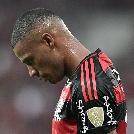 De La Cruz pode desfalcar o Flamengo no Mundial de Clubes De La Cruz pode desfalcar o Flamengo no Mundial de Clubes