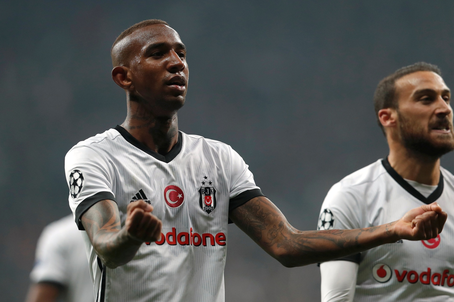 Brasileiro Talisca decide novamente, e Besiktas vence pelo