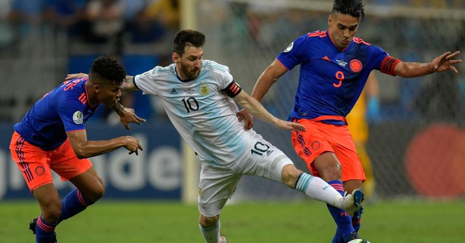 Messi, durante partida entre Argentina e Colômbia