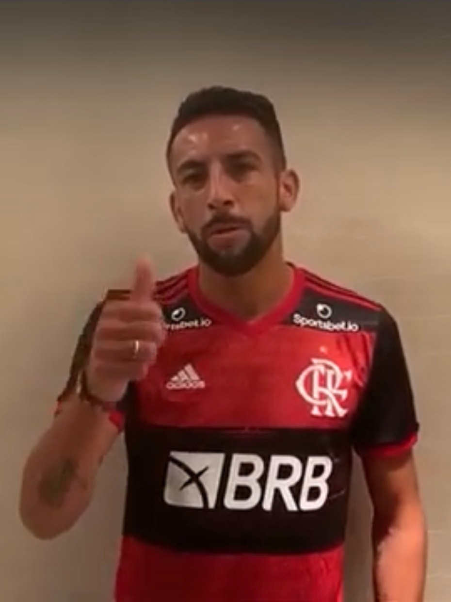Meu Mengão - Maurício Isla é o segundo jogador do Flamengo
