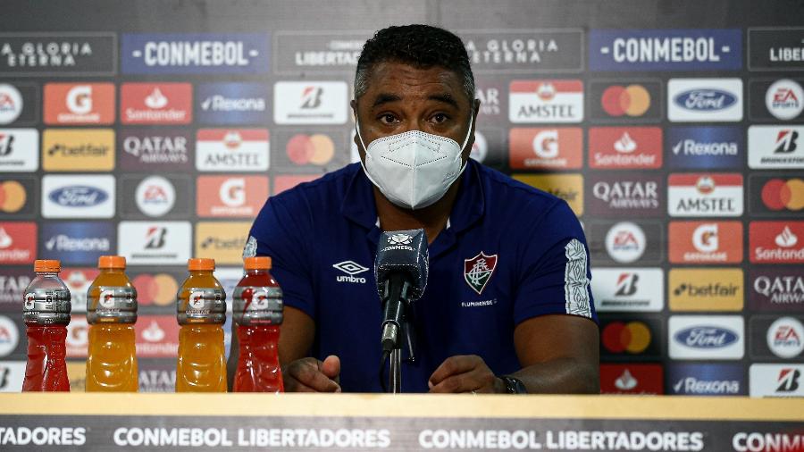 Roger Machado exaltou Fred e a vitória "maiúscula" do Fluminense na Libertadores - Lucas Merçon/Fluminense FC