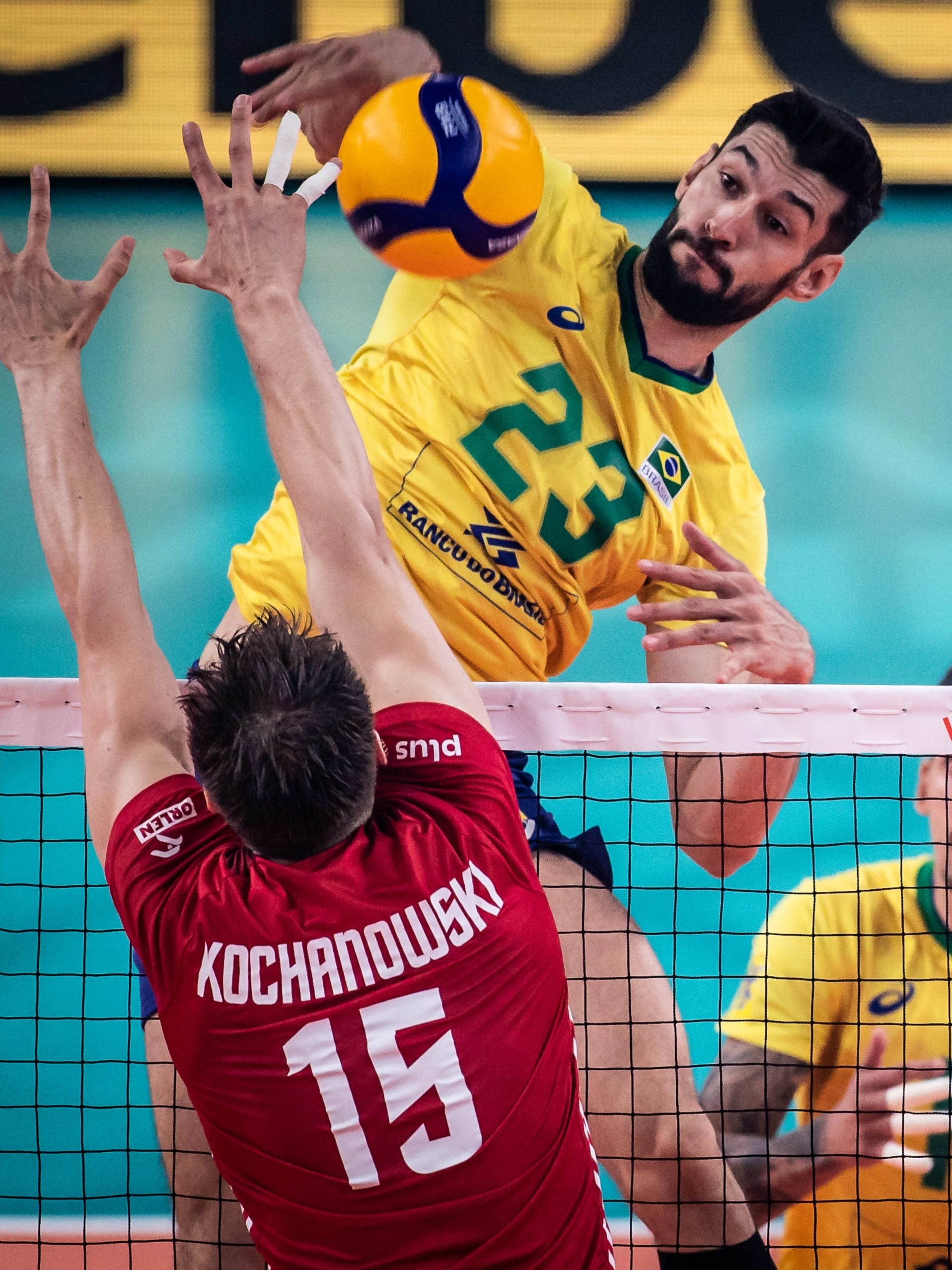 Para Bruninho, Leal é o melhor jogador do mundo no vôlei atual - Lance!