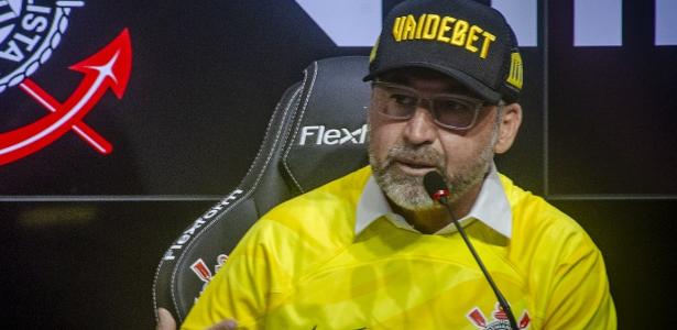 Multa reduz lucro do Corinthians em R$ 20 milhões em 5 meses.