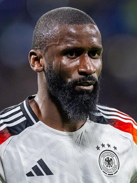 Antonio Rüdiger é um dos cinco jogadores negros da Alemanha na Euro-2024