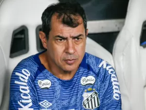 Acordo com Carille por multa é opção do Corinthians, que 'abandonou' Ramón