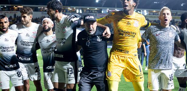 Noite de alívio para Augusto no Corinthians após tensão nos braços do povo