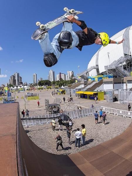 Skate: Raicca Ventura no STU Porto Alegre