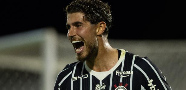 Pedro Raul vai de descartado a trunfo e vive série inédita no Corinthians